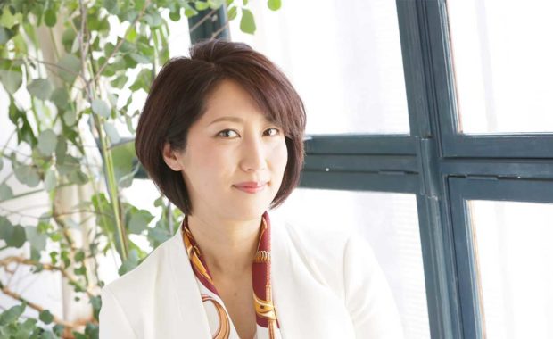 重信香織について